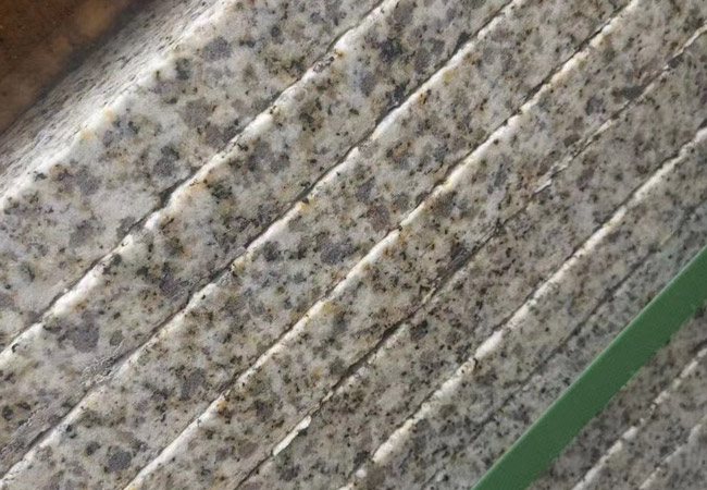探秘黃銹石加工工藝，讓您的家更具藝術(shù)氣息！(圖2)