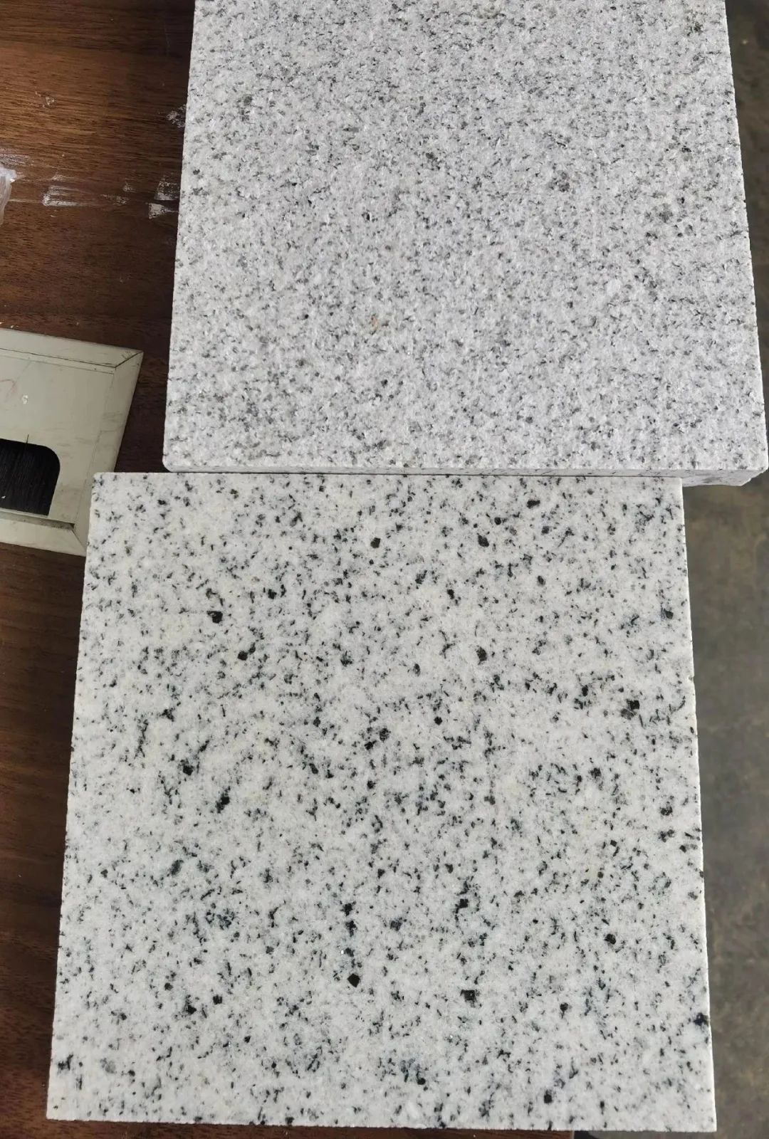 3公分厚300×600石材：芝麻黑、芝麻灰、芝麻白花崗巖種類(lèi)及價(jià)格(圖29)