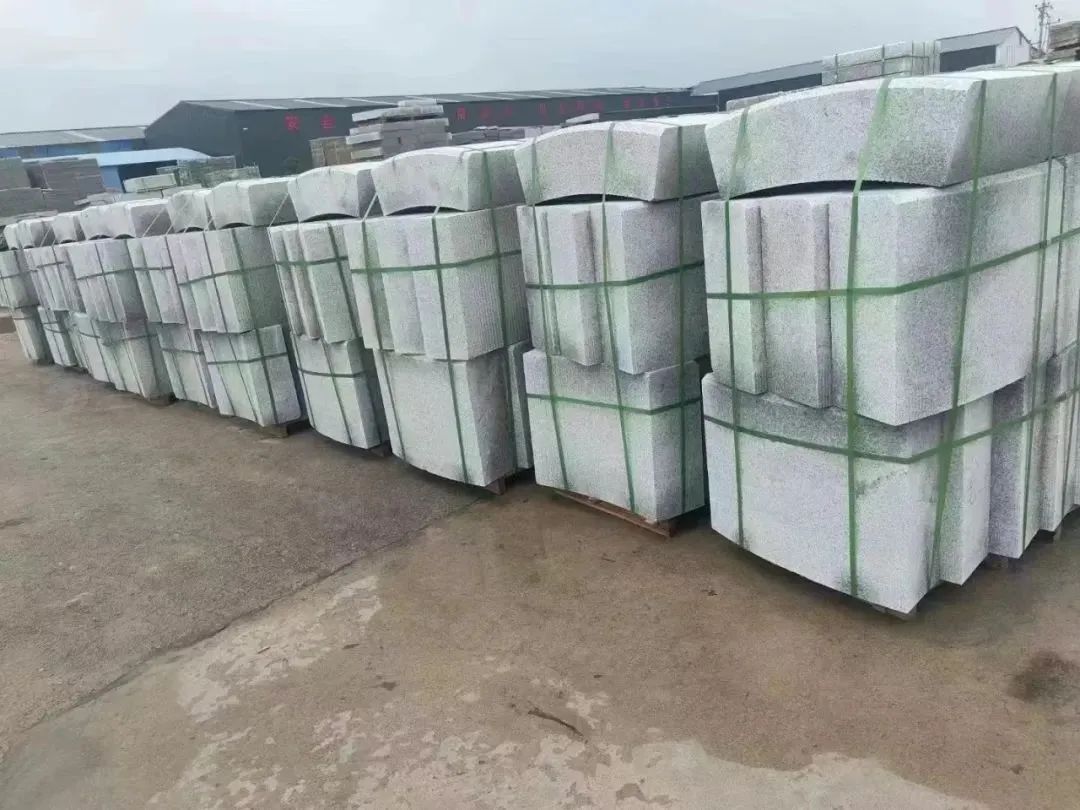 了解芝麻灰花崗巖荔枝面火燒面的價(jià)格，選擇最適合您的石材！(圖18)