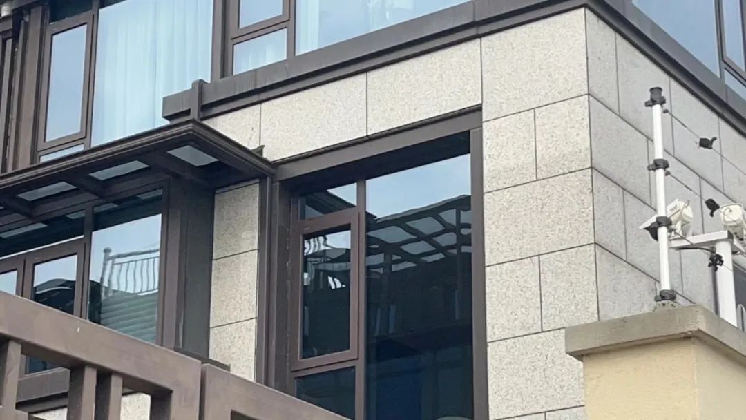 走進(jìn)石材生產(chǎn)廠家：外墻干掛石材加工、路沿石材一米價格及安裝工藝解析(圖22)