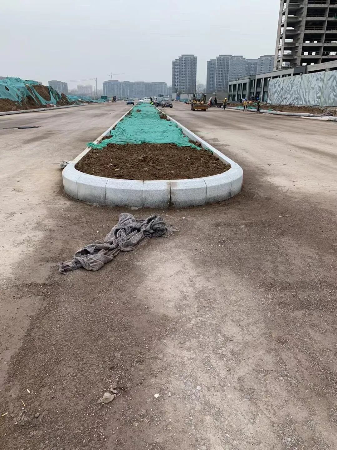 走進(jìn)石材生產(chǎn)廠家：外墻干掛石材加工、路沿石材一米價格及安裝工藝解析(圖31)